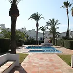 Holiday home Meerblick & Pool! Traumhaftes Reihenhaus Am *