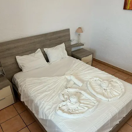 Meerblick & Pool! Traumhaftes Reihenhaus Am 度假居 *